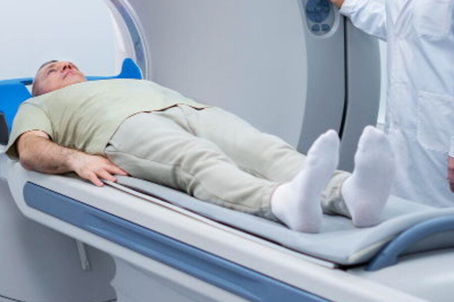 Realização de tomografia computadorizada